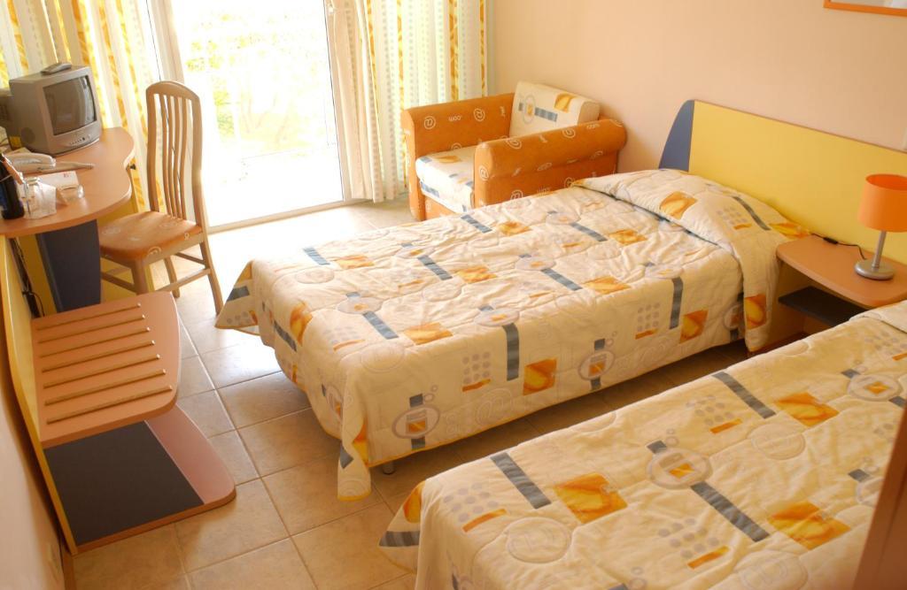 Sea Paradise Apartment Complex Kavarna Room photo